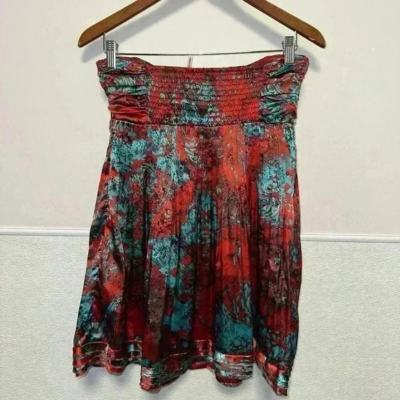 Deja Vu Strapless Formal Style Dress / Red & Blue - Picture 7 of 16